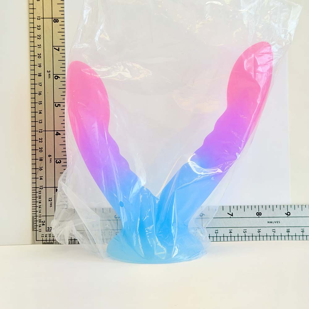 Aurora Twin, 6.75 inch one-of-one silicone double Vault sample
