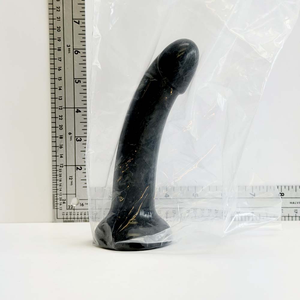 Black Curve, 6.5 inch silicone Vault sample