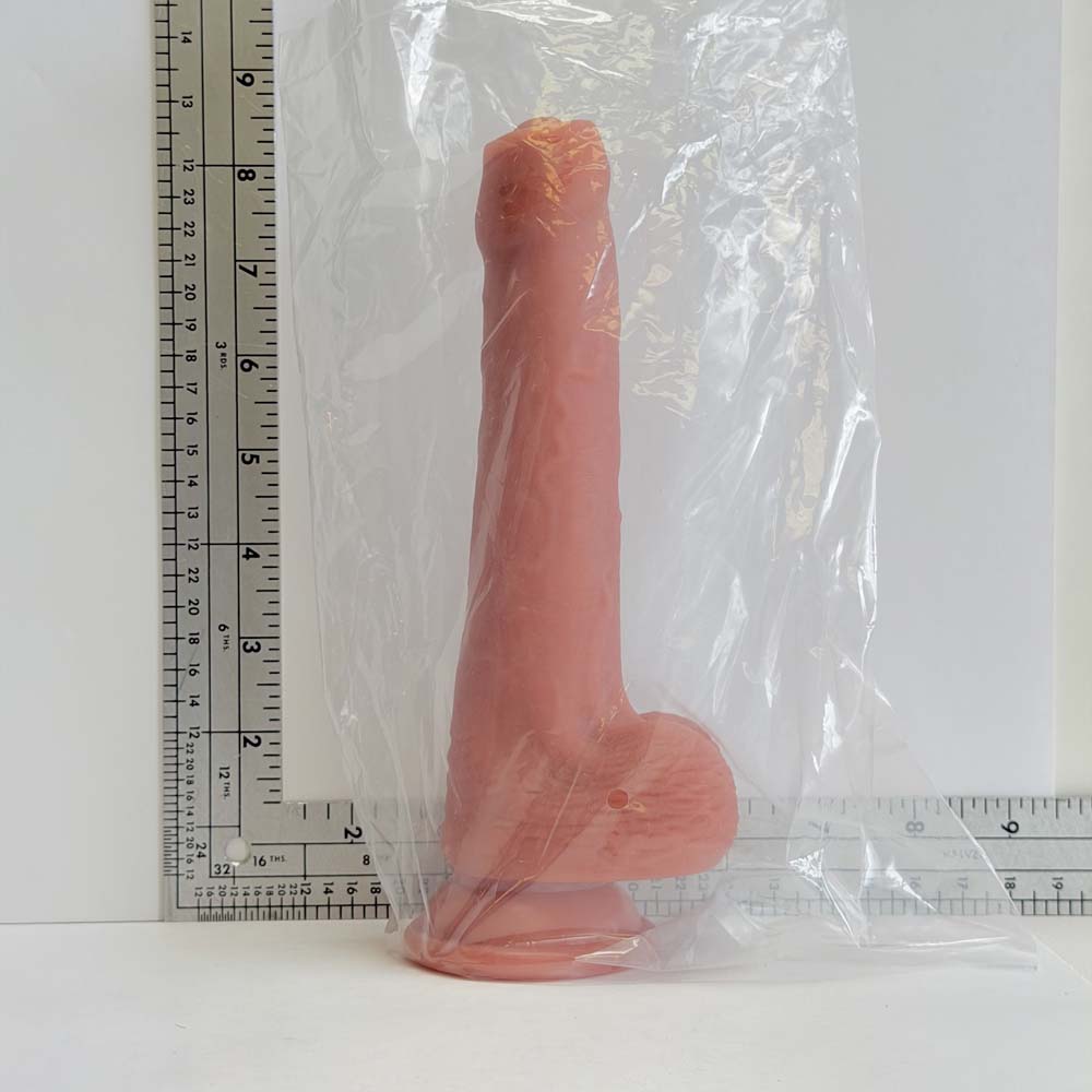Rose Classic, 8.5 inch realistic silicone Vault sample