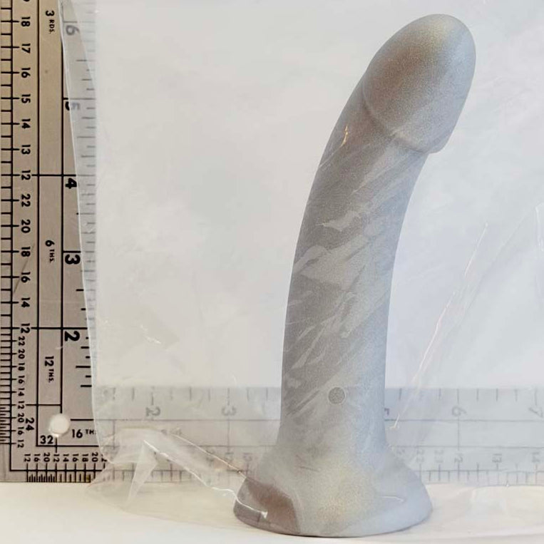 Silver Shimmer, 6.5 inch one-of-one silicone Vault sample