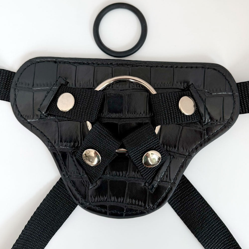 Nexus  fun and love harness front, with both included o rings pictured