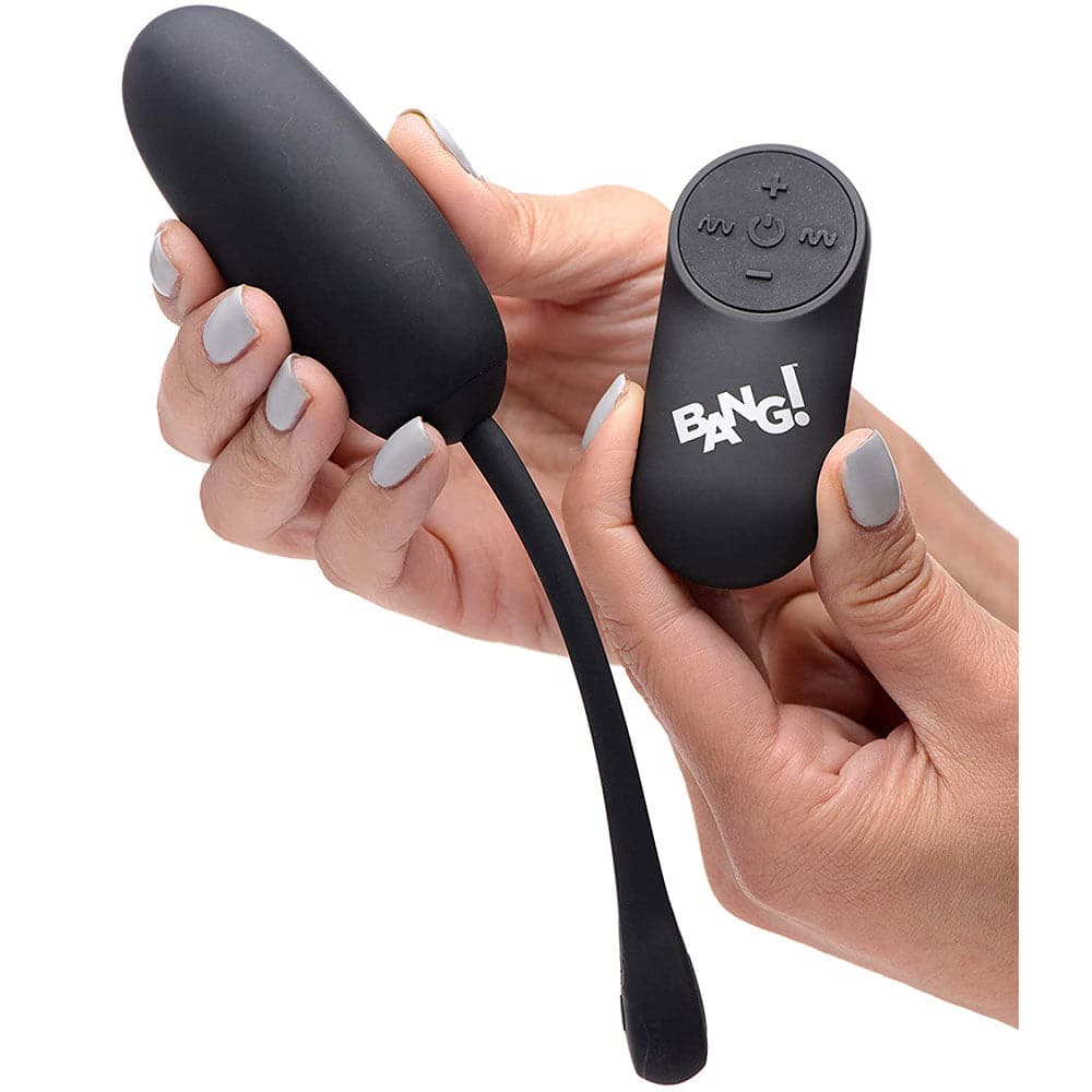 BANG! 28X Plush Silicone Rechargeable Egg - Remote Control - Black - RodeoH
